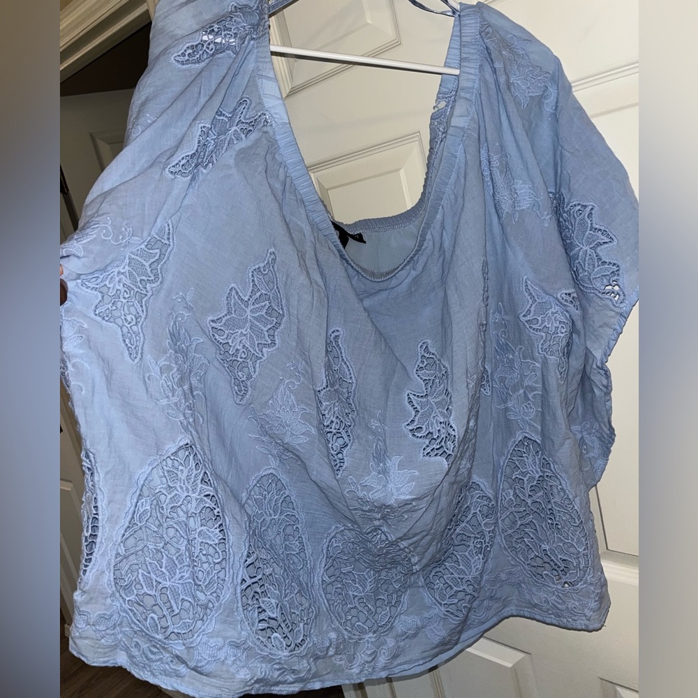 Lane Bryant Off the Shoulder Embroidered Blouse Sz 26/28 - Picture 4 of 7